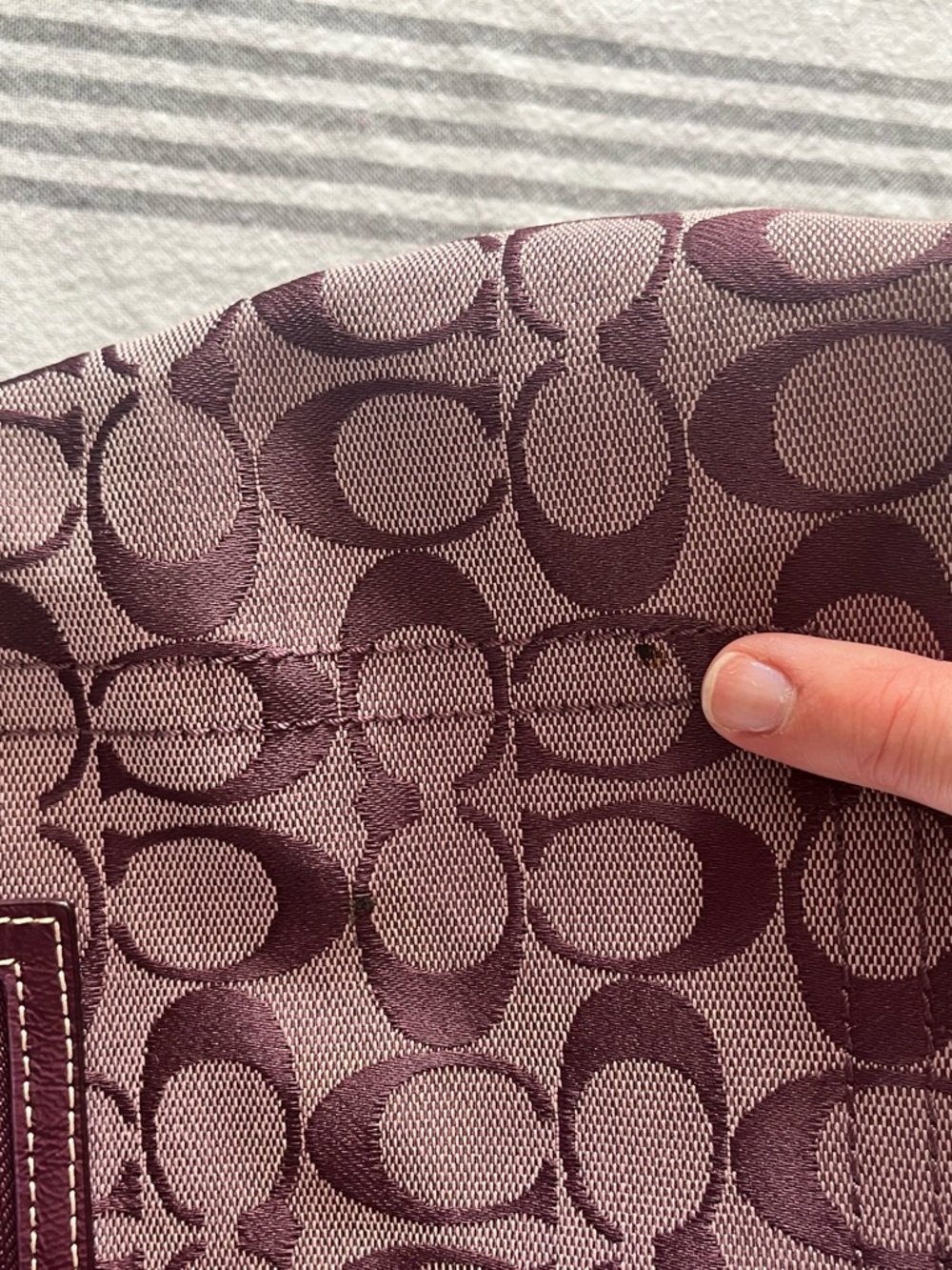 Coach Penelope Signature Shoulder Bag in Purple Plum - Picture 7 of 12